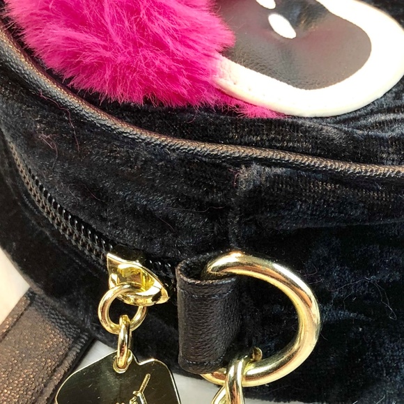🆕Betsey Johnson Kitsch Monster Velvet Crossbody - Picture 2 of 8